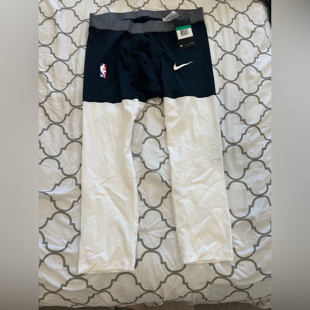 Rare! Nike NBA 3/4 Compression Tights Size XL - Picture 7 of 11